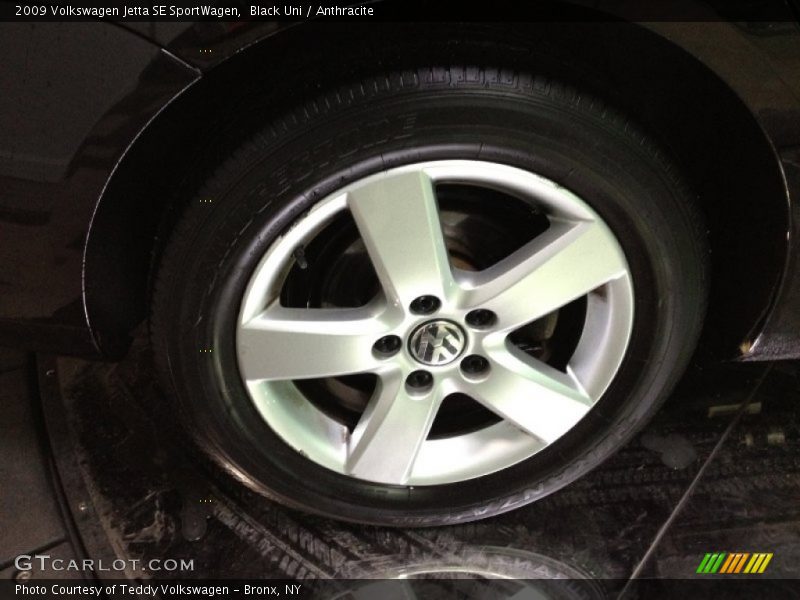  2009 Jetta SE SportWagen Wheel