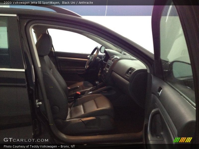 Black Uni / Anthracite 2009 Volkswagen Jetta SE SportWagen