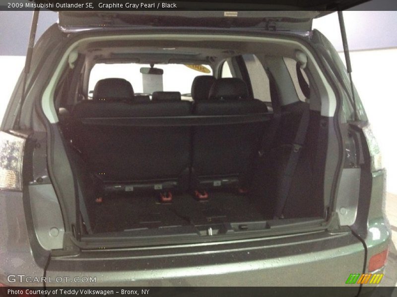 Graphite Gray Pearl / Black 2009 Mitsubishi Outlander SE