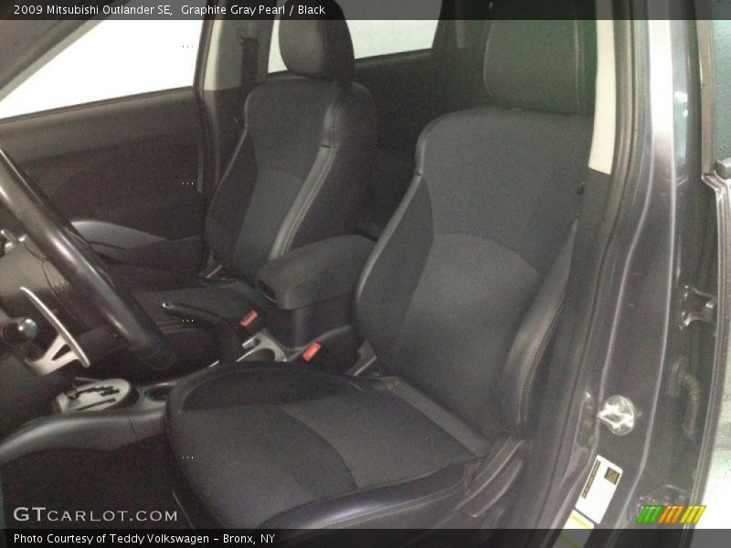 Graphite Gray Pearl / Black 2009 Mitsubishi Outlander SE