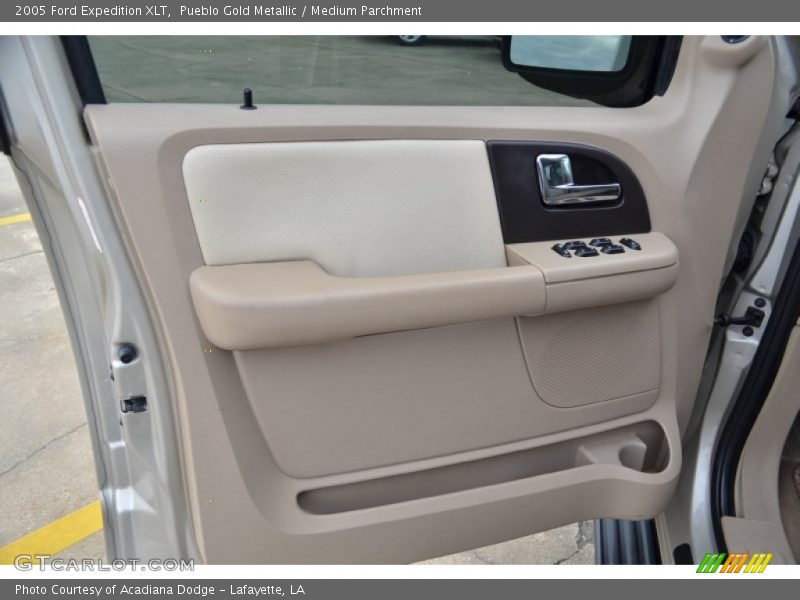 Pueblo Gold Metallic / Medium Parchment 2005 Ford Expedition XLT