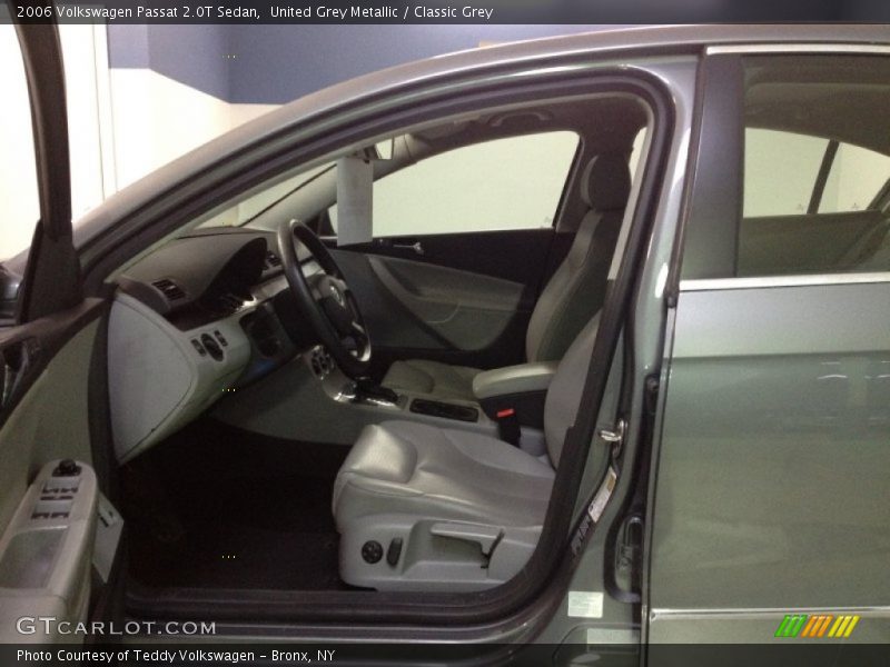 United Grey Metallic / Classic Grey 2006 Volkswagen Passat 2.0T Sedan