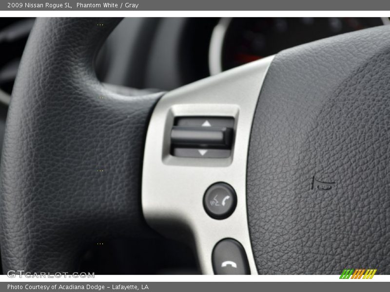 Phantom White / Gray 2009 Nissan Rogue SL