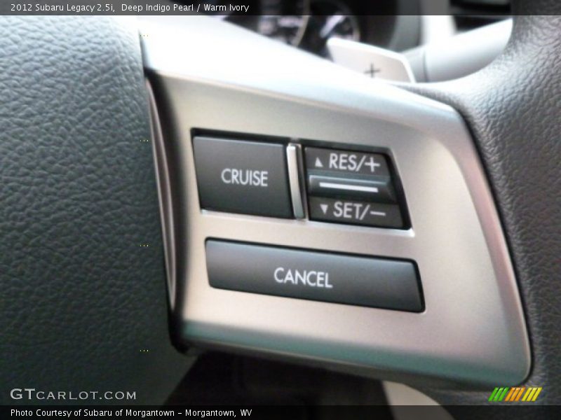 Deep Indigo Pearl / Warm Ivory 2012 Subaru Legacy 2.5i