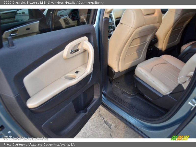 Silver Moss Metallic / Cashmere/Ebony 2009 Chevrolet Traverse LTZ