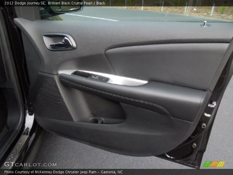 Brilliant Black Crystal Pearl / Black 2012 Dodge Journey SE