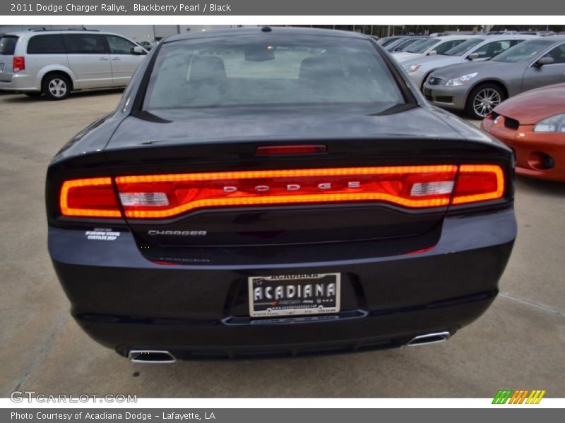 Blackberry Pearl / Black 2011 Dodge Charger Rallye