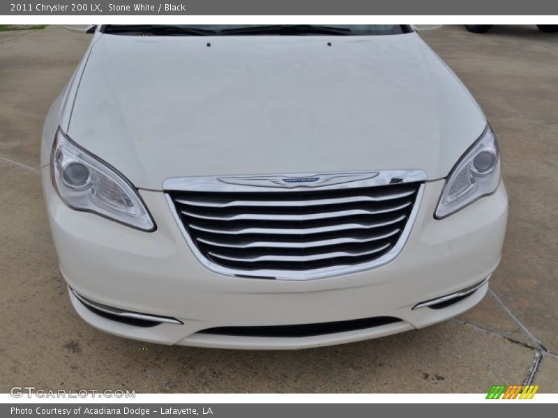 Stone White / Black 2011 Chrysler 200 LX