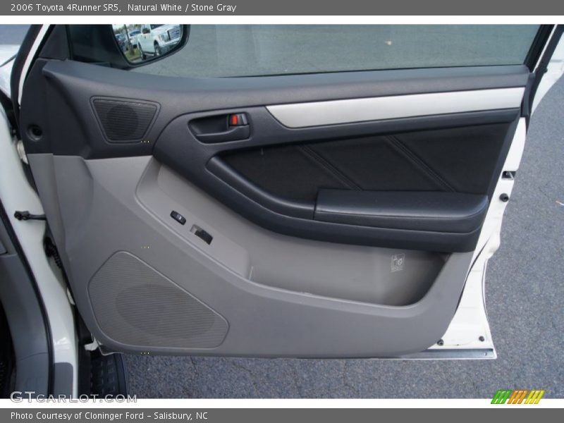 Natural White / Stone Gray 2006 Toyota 4Runner SR5