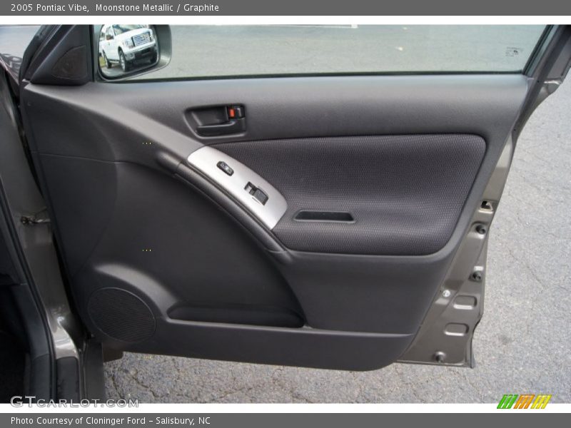 Moonstone Metallic / Graphite 2005 Pontiac Vibe