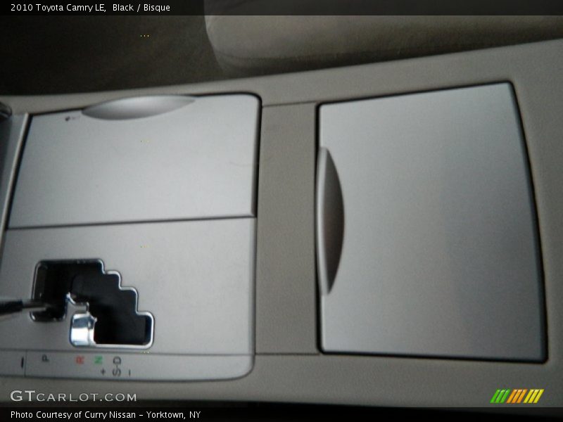 Black / Bisque 2010 Toyota Camry LE