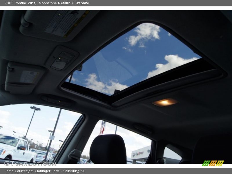 Moonstone Metallic / Graphite 2005 Pontiac Vibe