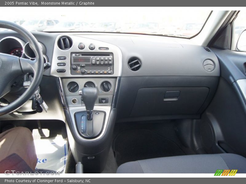 Moonstone Metallic / Graphite 2005 Pontiac Vibe