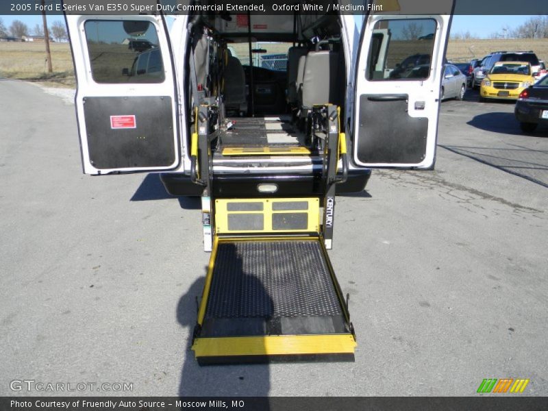 Oxford White / Medium Flint 2005 Ford E Series Van E350 Super Duty Commercial Extended