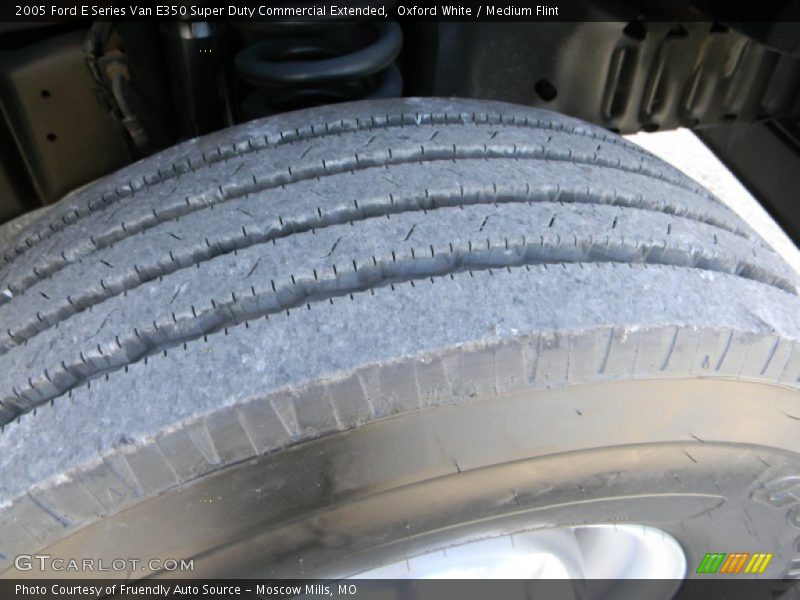 Oxford White / Medium Flint 2005 Ford E Series Van E350 Super Duty Commercial Extended