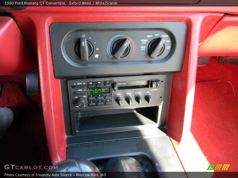 Controls of 1990 Mustang GT Convertible