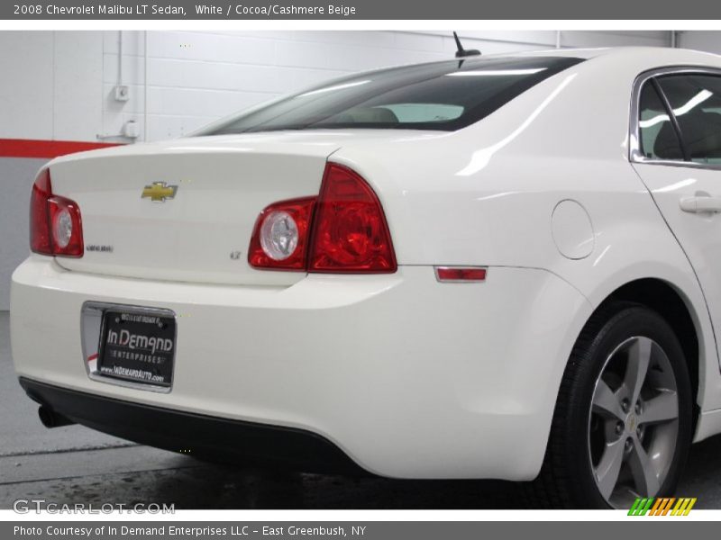 White / Cocoa/Cashmere Beige 2008 Chevrolet Malibu LT Sedan