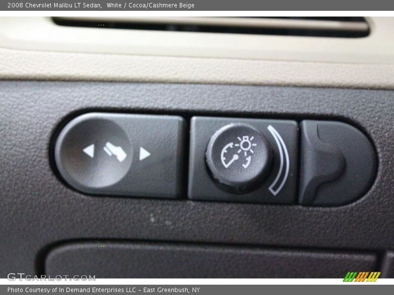 White / Cocoa/Cashmere Beige 2008 Chevrolet Malibu LT Sedan