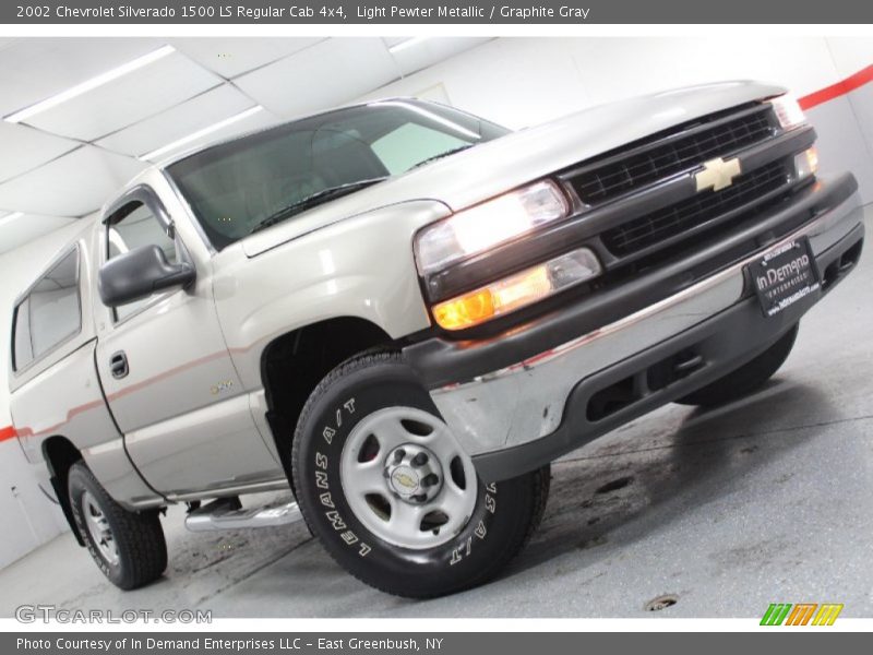 Light Pewter Metallic / Graphite Gray 2002 Chevrolet Silverado 1500 LS Regular Cab 4x4