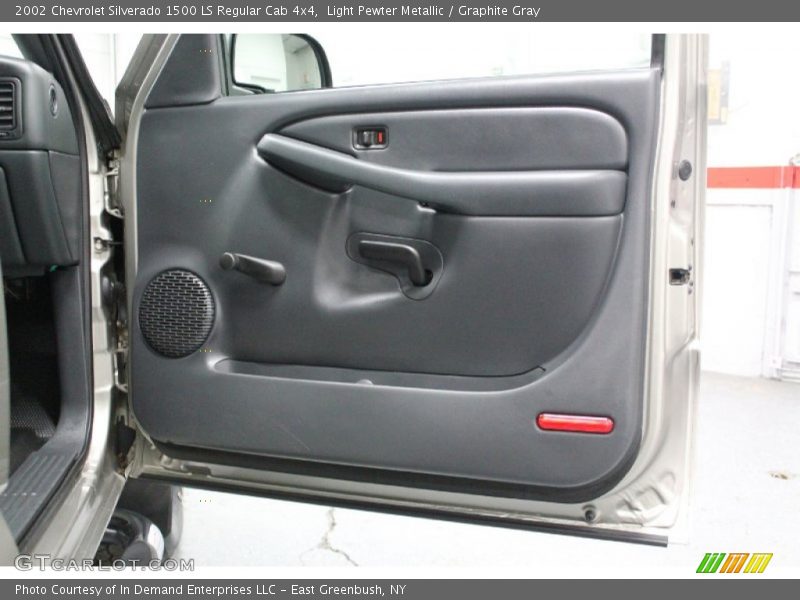 Door Panel of 2002 Silverado 1500 LS Regular Cab 4x4