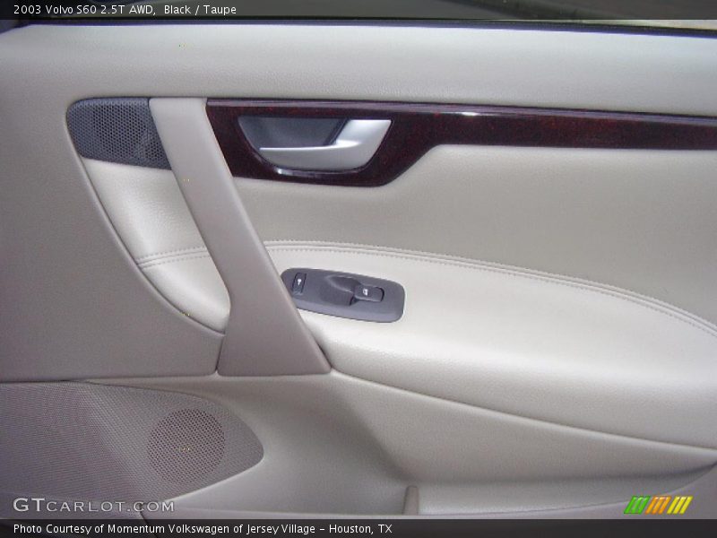 Black / Taupe 2003 Volvo S60 2.5T AWD