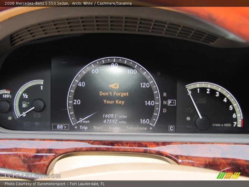 Arctic White / Cashmere/Savanna 2008 Mercedes-Benz S 550 Sedan