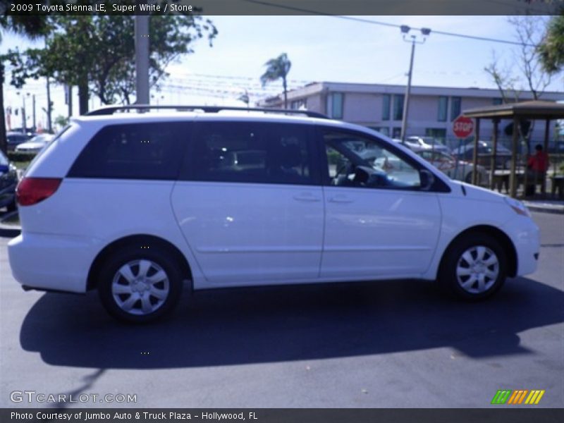 Super White / Stone 2009 Toyota Sienna LE