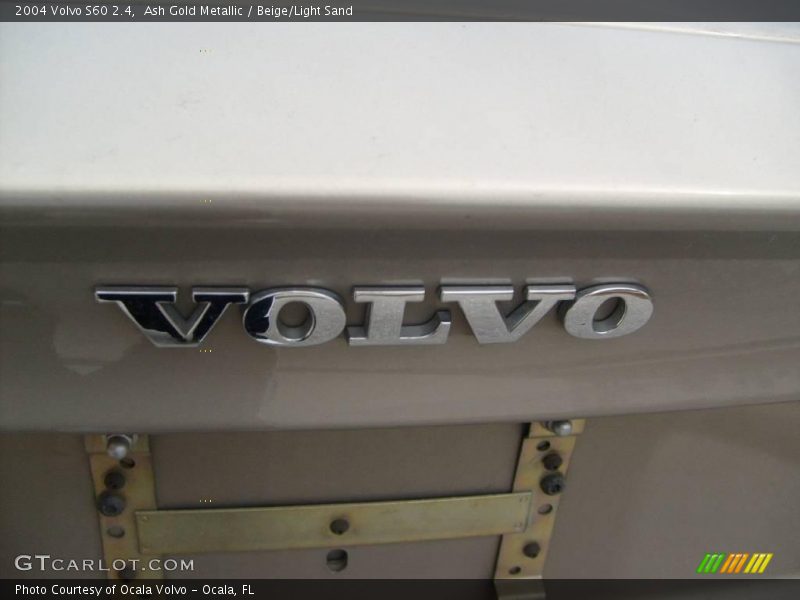 Ash Gold Metallic / Beige/Light Sand 2004 Volvo S60 2.4