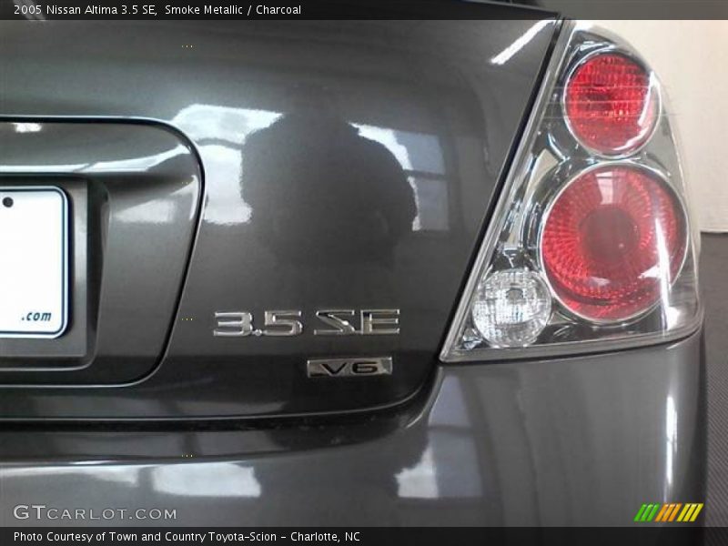 Smoke Metallic / Charcoal 2005 Nissan Altima 3.5 SE