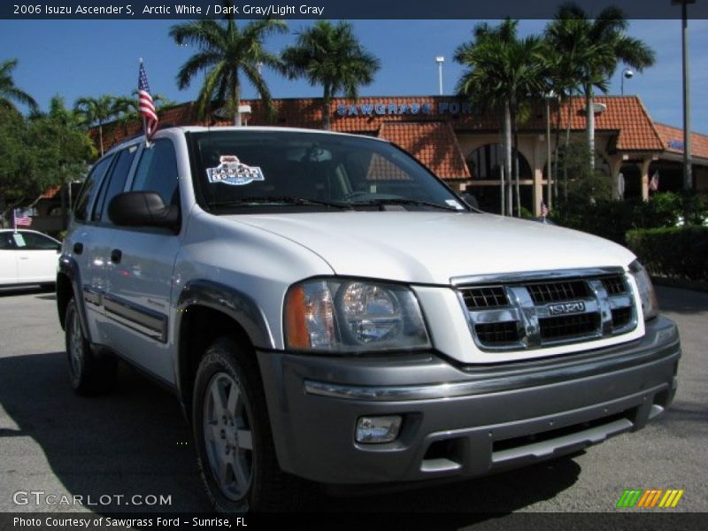 Arctic White / Dark Gray/Light Gray 2006 Isuzu Ascender S