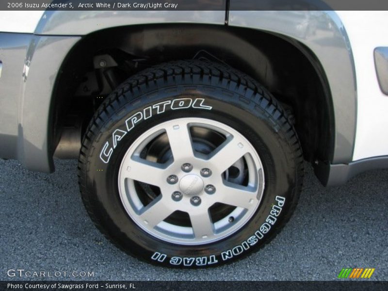 Arctic White / Dark Gray/Light Gray 2006 Isuzu Ascender S
