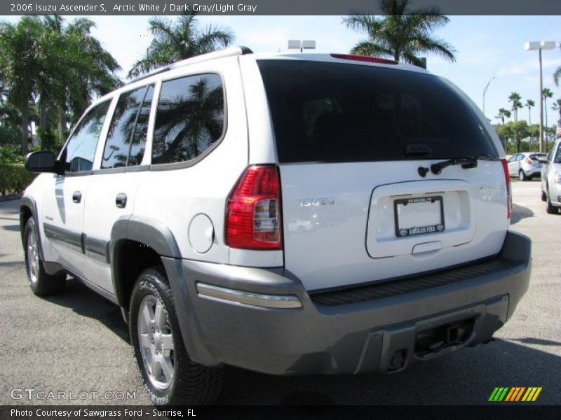 Arctic White / Dark Gray/Light Gray 2006 Isuzu Ascender S