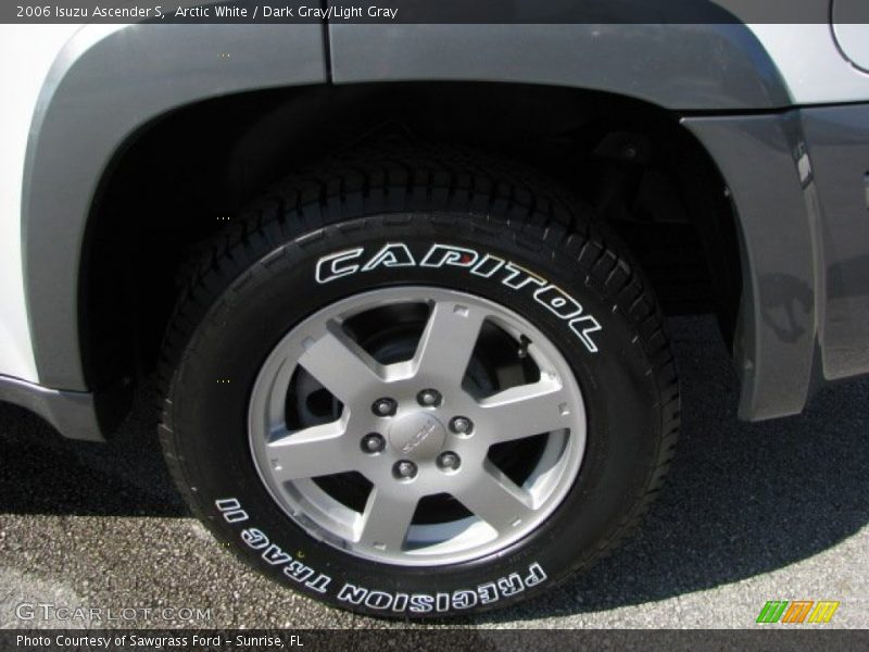 Arctic White / Dark Gray/Light Gray 2006 Isuzu Ascender S