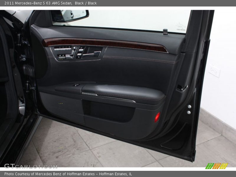 Black / Black 2011 Mercedes-Benz S 63 AMG Sedan