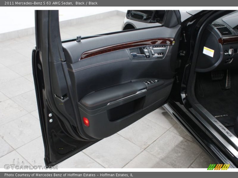 Black / Black 2011 Mercedes-Benz S 63 AMG Sedan