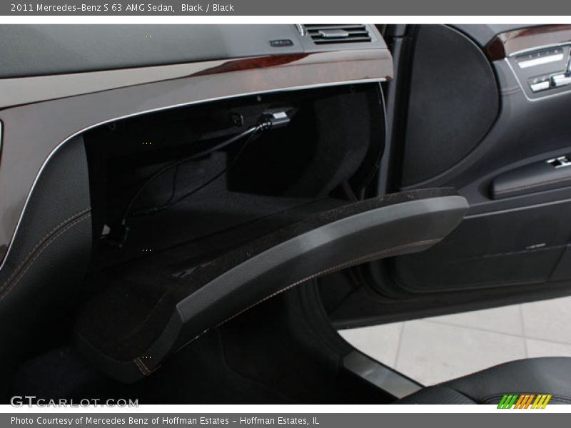 Black / Black 2011 Mercedes-Benz S 63 AMG Sedan