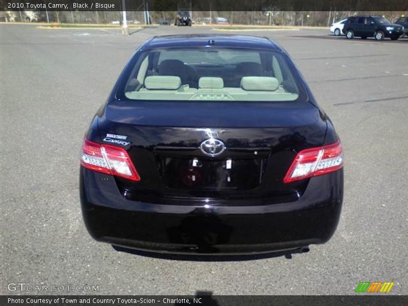 Black / Bisque 2010 Toyota Camry