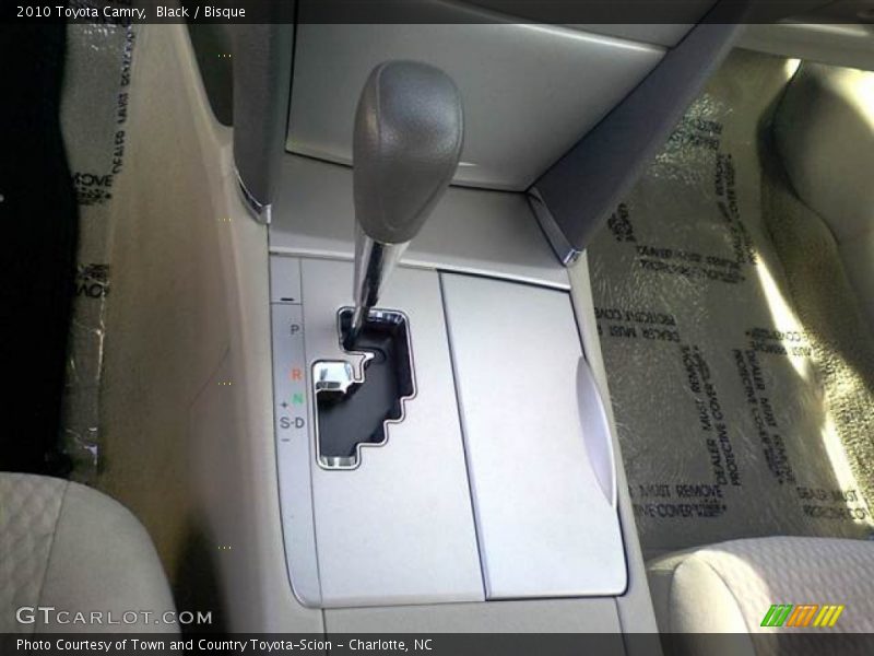 Black / Bisque 2010 Toyota Camry
