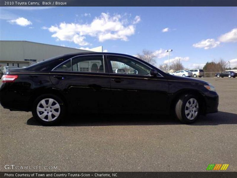 Black / Bisque 2010 Toyota Camry