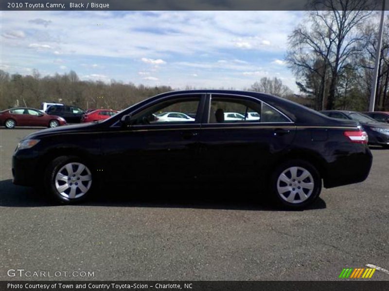 Black / Bisque 2010 Toyota Camry