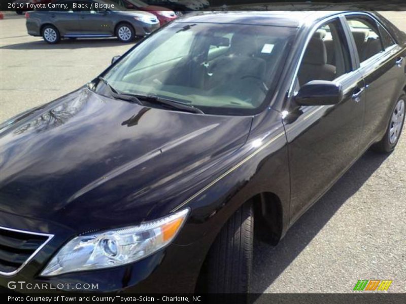 Black / Bisque 2010 Toyota Camry