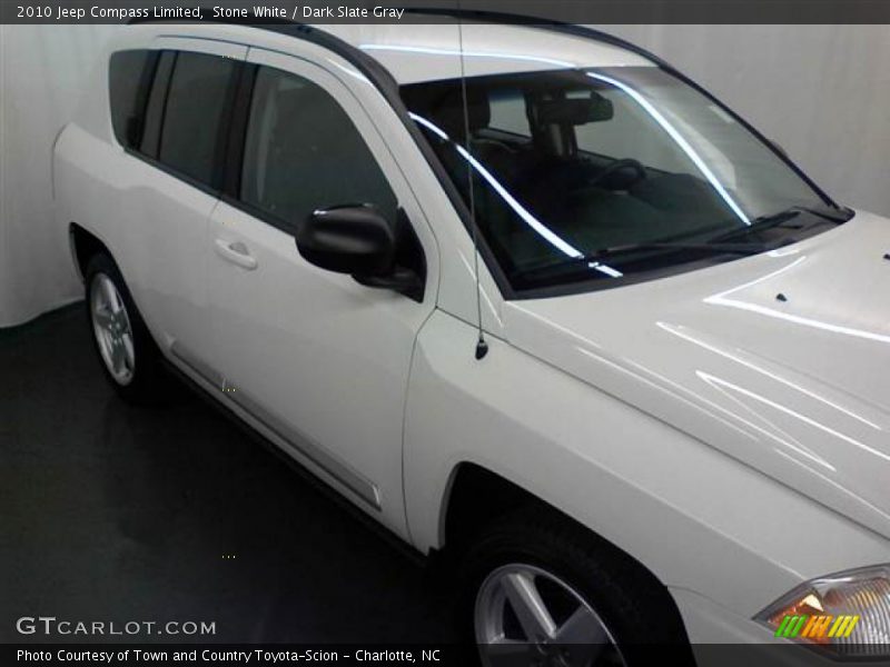 Stone White / Dark Slate Gray 2010 Jeep Compass Limited