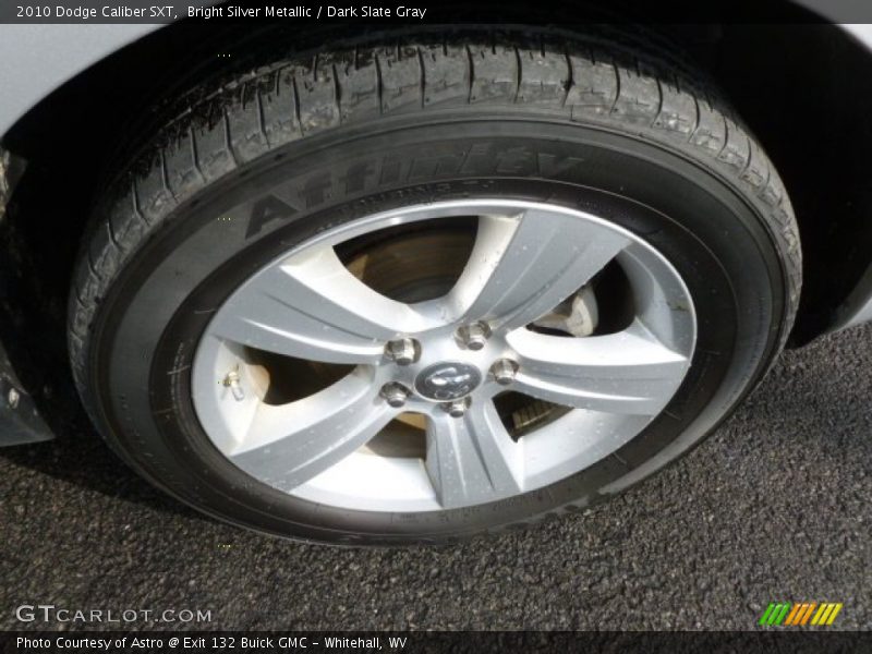 Bright Silver Metallic / Dark Slate Gray 2010 Dodge Caliber SXT