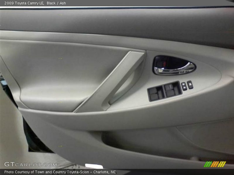 Black / Ash 2009 Toyota Camry LE