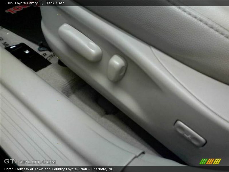 Black / Ash 2009 Toyota Camry LE
