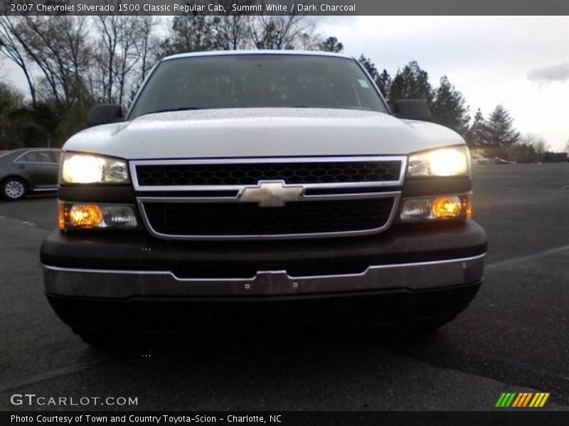 Summit White / Dark Charcoal 2007 Chevrolet Silverado 1500 Classic Regular Cab