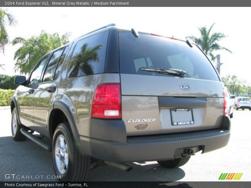 Mineral Grey Metallic / Medium Parchment 2004 Ford Explorer XLS