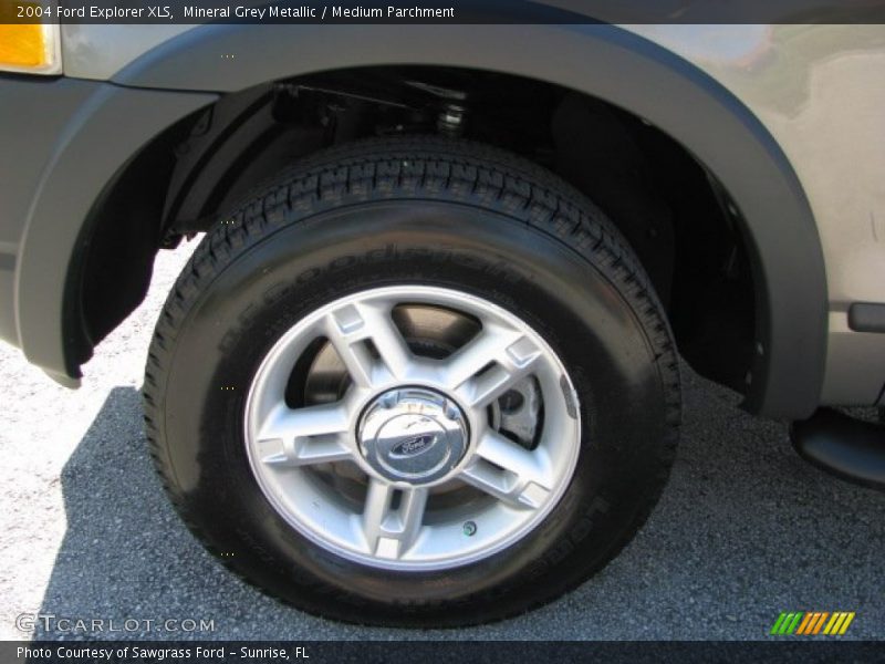 Mineral Grey Metallic / Medium Parchment 2004 Ford Explorer XLS