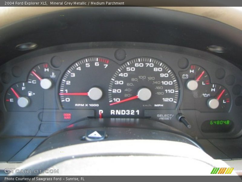 Mineral Grey Metallic / Medium Parchment 2004 Ford Explorer XLS