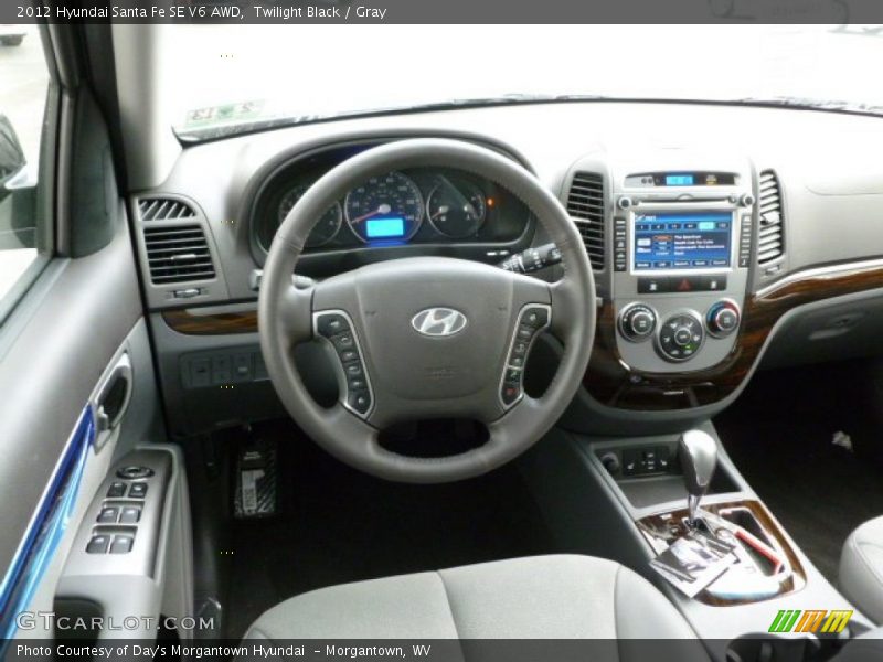 Dashboard of 2012 Santa Fe SE V6 AWD